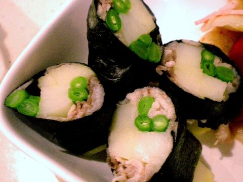 お弁当のおかず 海苔巻きいも